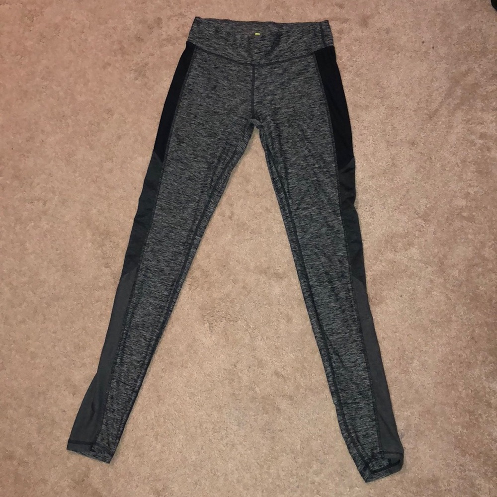 ❤️SOLD❤️ Xersion gray leggings